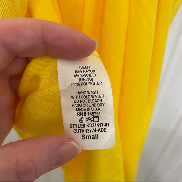 NWOT💥 Paris to Jena bright yellow maxi dress with midriff cutout! - Picture 6 of 8